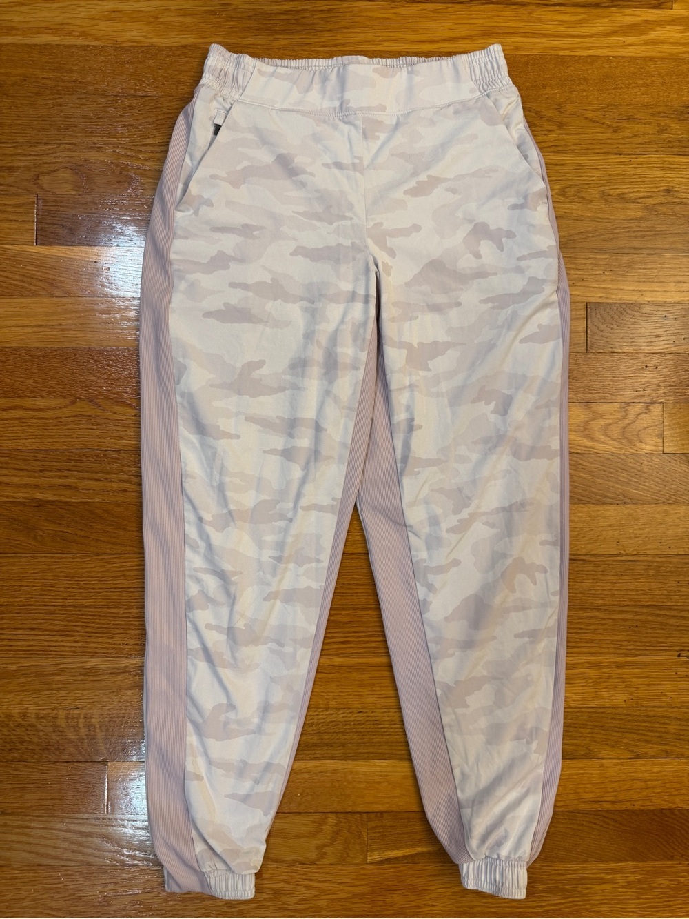 Athleta Brooklyn Lined Camo Jogger Pants Pink/White Camouflage - Size 2